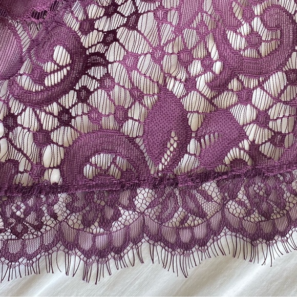 Xhilaration V-Neck Eyelash Lace Dress - Picture 6 of 10